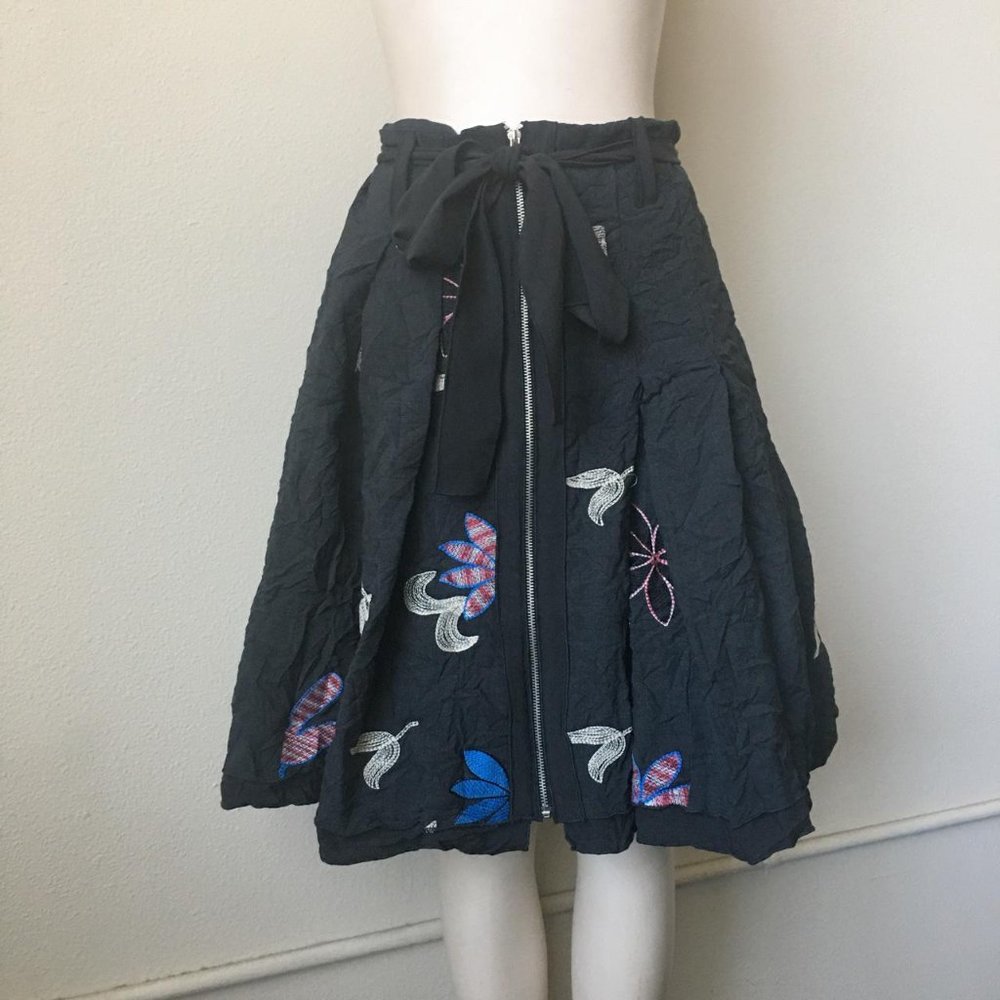 Y2K VINTAGE EMBROIDERED SKIRT